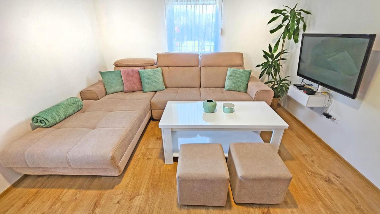 Holiday Home Natura With Private Pool 莫斯塔尔 外观 照片