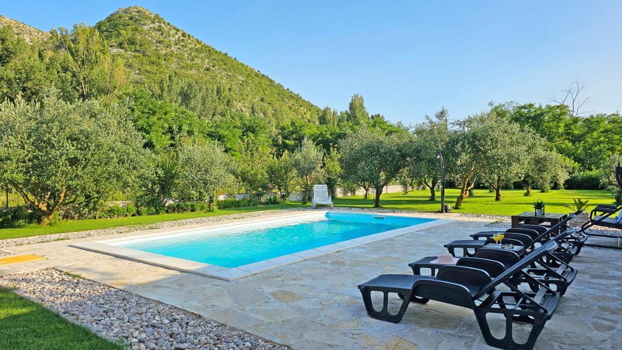 Holiday Home Natura With Private Pool 莫斯塔尔 外观 照片